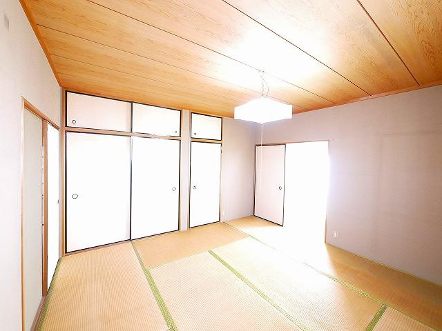 北郡山町尾矢邸の和室|日本らしい落ち着いた雰囲気の和室です