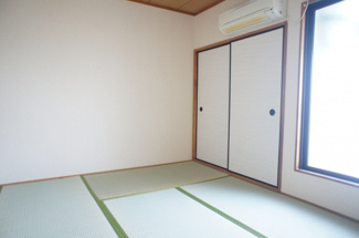 【和室】 | ロイヤルメゾン長吉 | 和室です