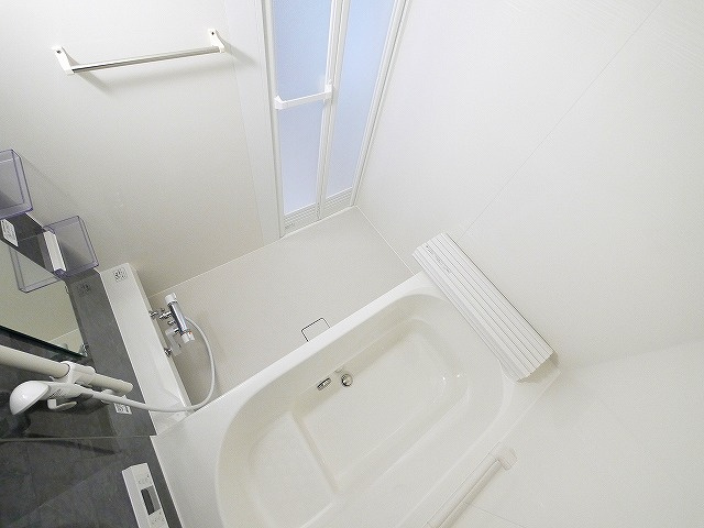 KOJIKA(こじか)の浴室|落ち着いた空間のお風呂です