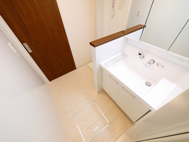 KOJIKA(こじか)の洗面所|広い洗面スペース