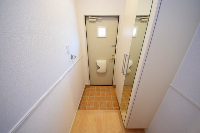 エスティーヌ・ソレイユⅠの玄関