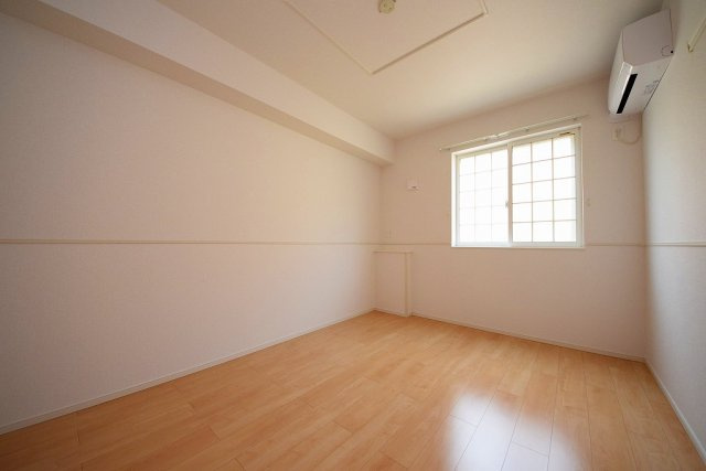 エスティーヌ・ソレイユⅠの洋室