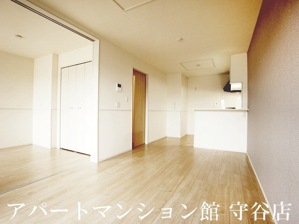 ハウスなごみⅠの居間・リビング|類似です