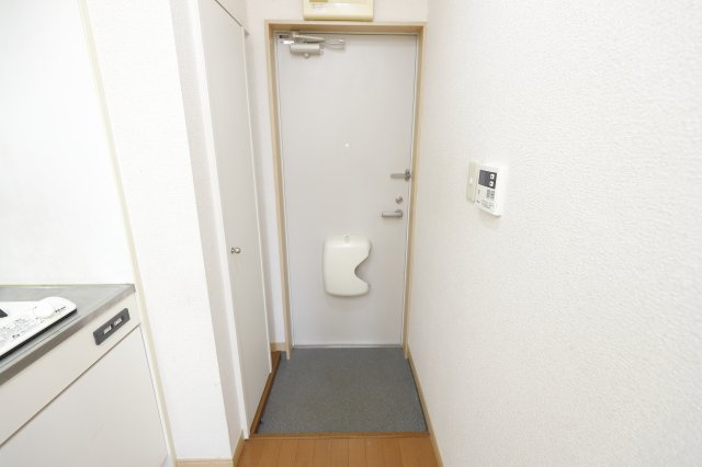 リリックコート平和橋の玄関