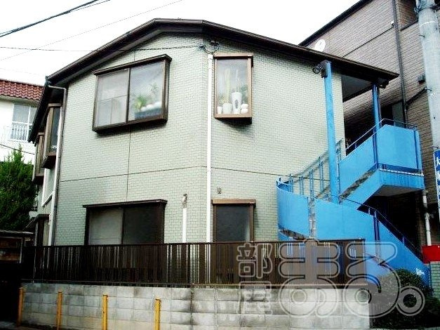 渋谷区本町3丁目のアパートの画像