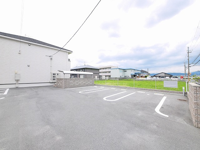 H.T.ミニョンⅤの駐車場|駐車場です