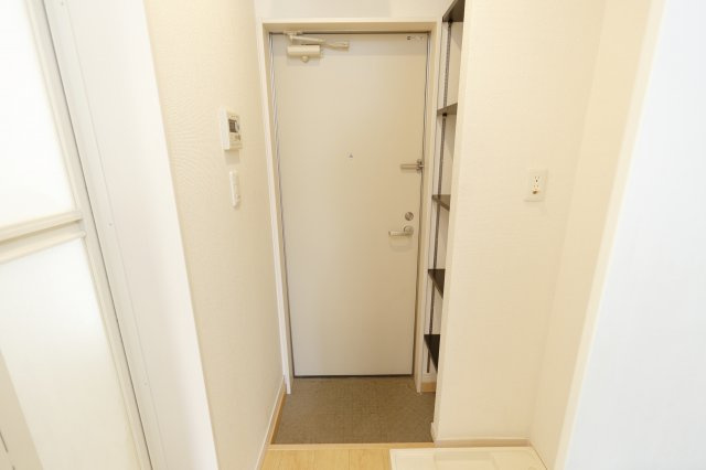 リバーサイドハイツ江戸川の玄関