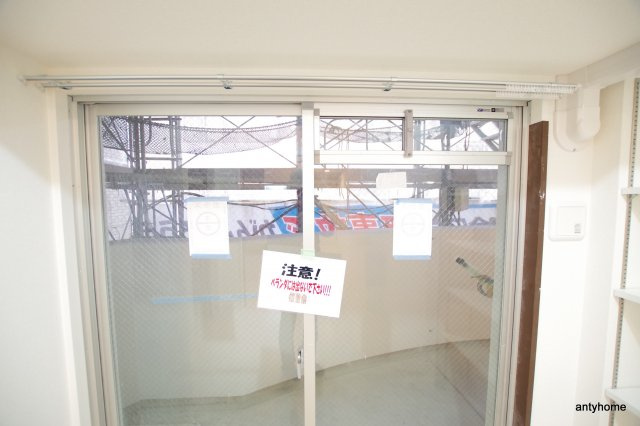 セレニテ梅田エスト　仲介手数料無料のバルコニー