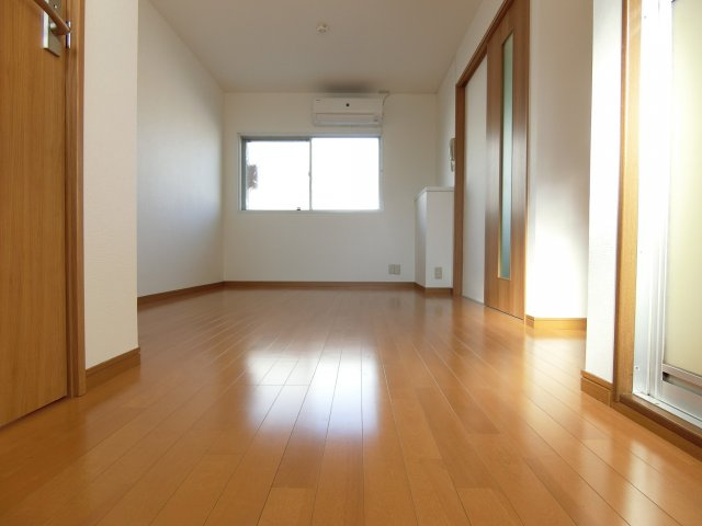 美津屋マンションの居間・リビング