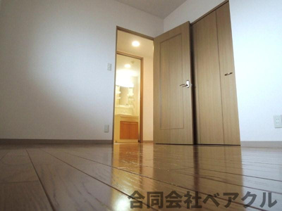 【洋室】 | レオニーダ大宅 | 使い勝手のいい洋室です
