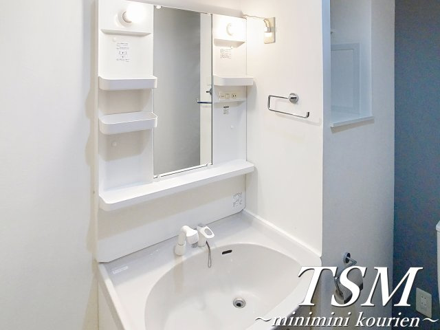 ＰＲＩＭＡＵＴＥ枚方公園の独立洗面台