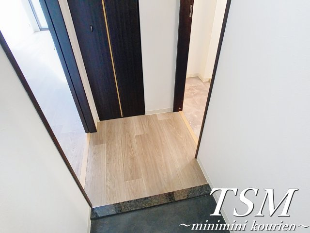 ＰＲＩＭＡＵＴＥ枚方公園の玄関