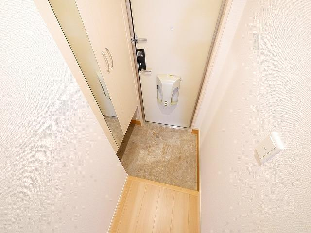 ヴェルドミール・ムツミの玄関|毎日通る玄関はこちらです