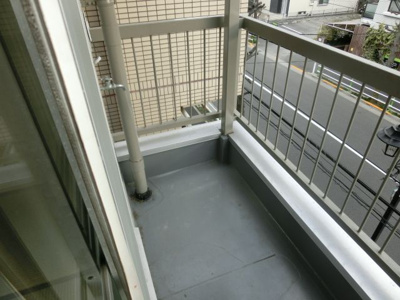 【バルコニー】 | 岩上ビル