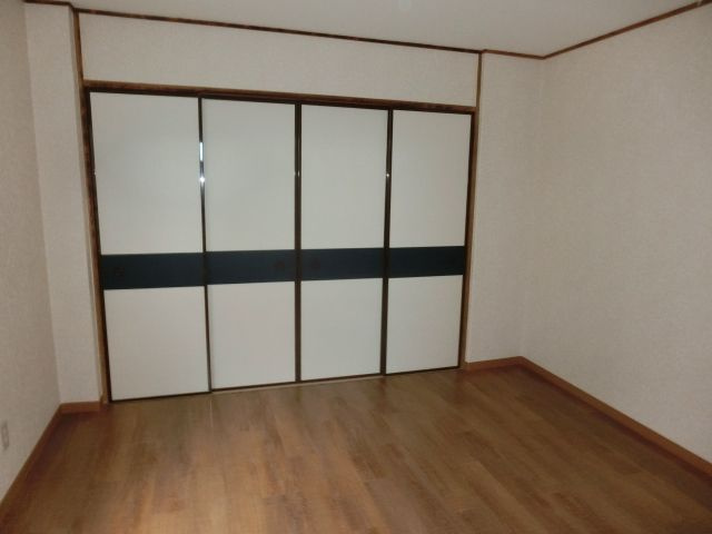 【居間・リビング】 | 岩上ビル