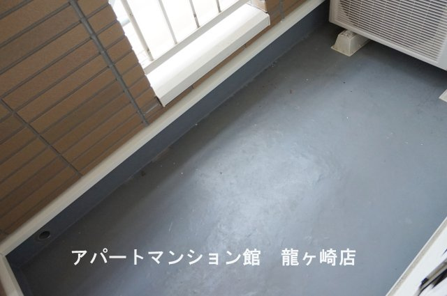 アストレーアのバルコニー