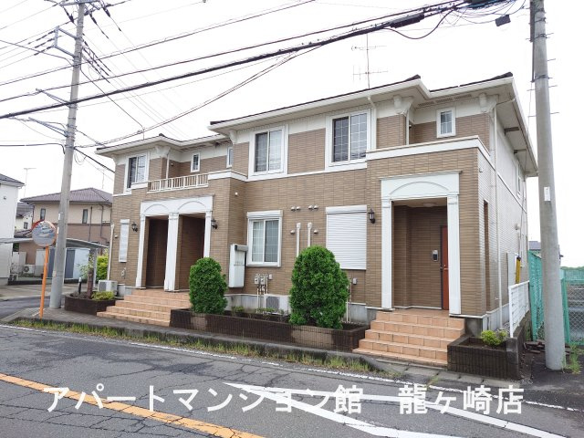 アストレーアの外観