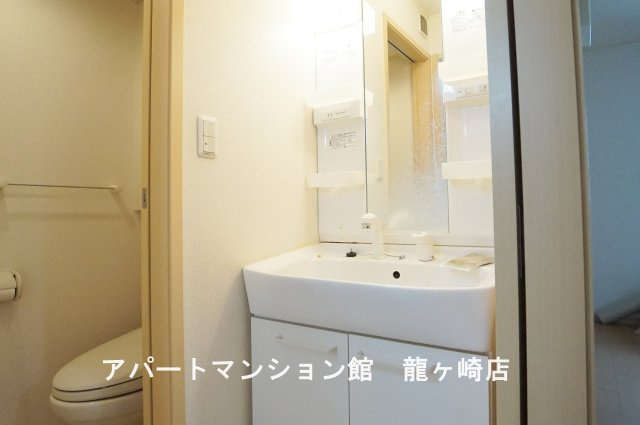 アストレーアの独立洗面台