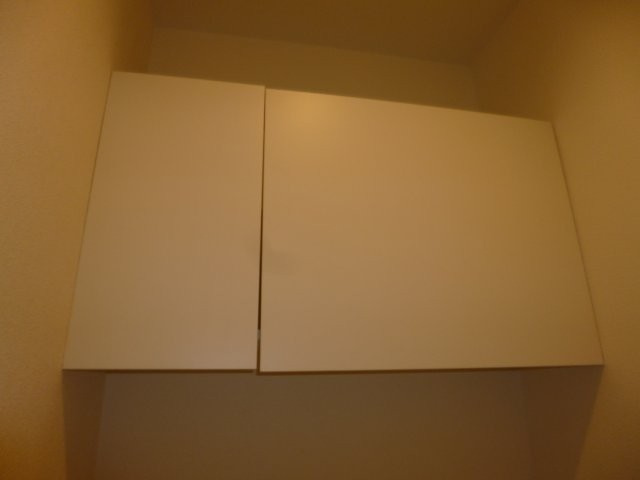 クラレッドマーレのトイレ|トイレ棚
