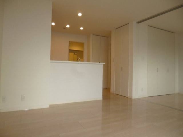 クラレッドマーレの居間・リビング