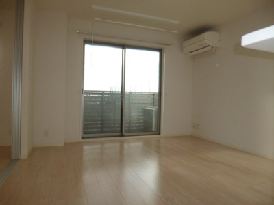 【エントランス】 | クラレッドマーレ