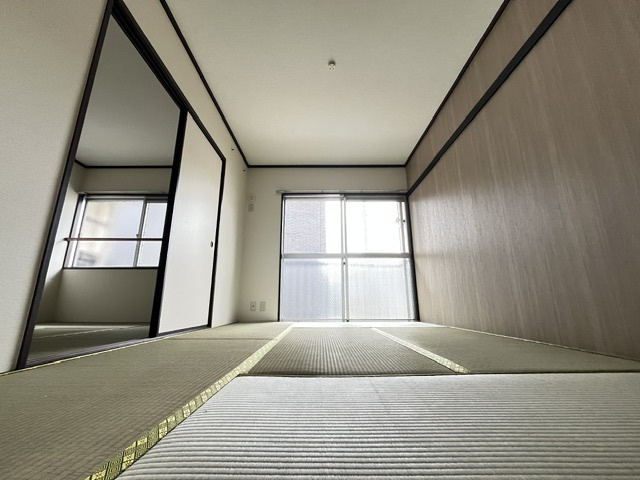 寿里マンションの和室