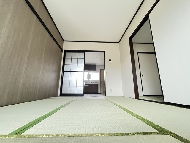 寿里マンションの和室