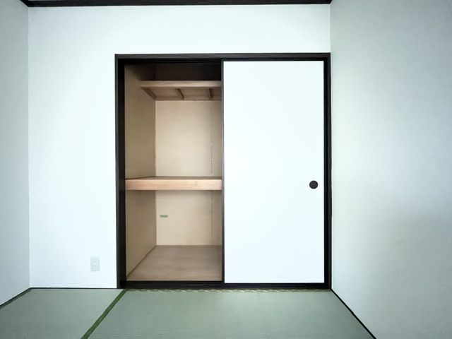 寿里マンションの収納