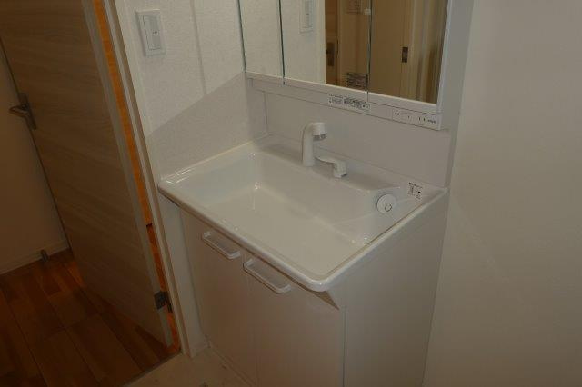 ヴェントフェリーチェAの独立洗面台|洗髪洗面化粧台