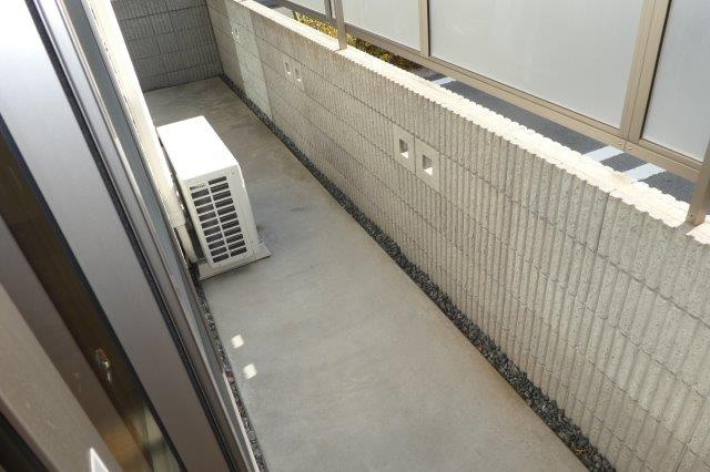 ヴェントフェリーチェAのバルコニー