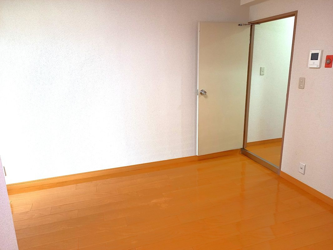 赤門ロイヤルハイツの居間・リビング|ダイニングキッチン