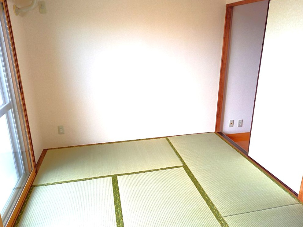 赤門ロイヤルハイツの和室|和室