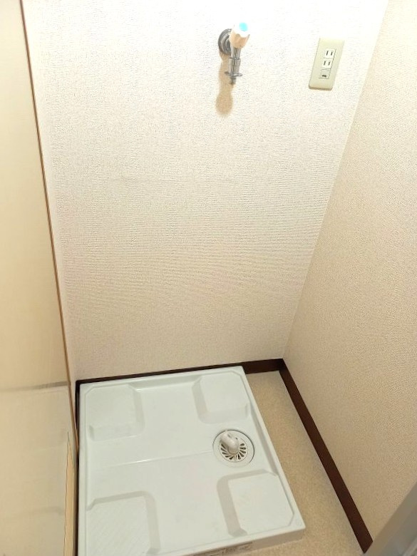 赤門ロイヤルハイツの設備|室内洗濯機置き場