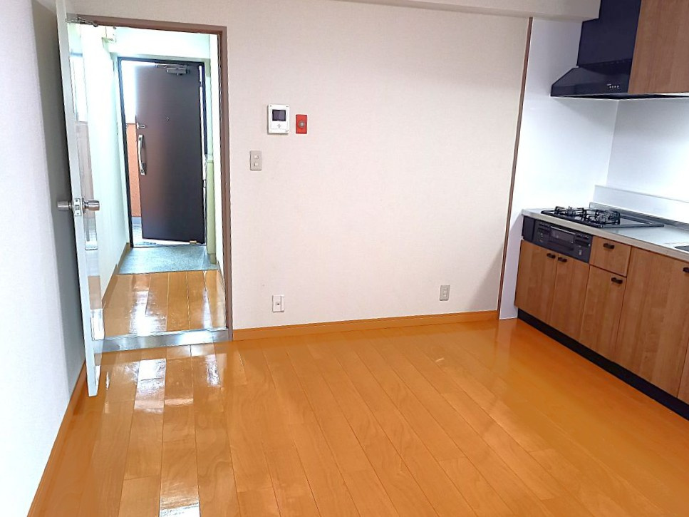 赤門ロイヤルハイツの居間・リビング|ダイニングキッチン