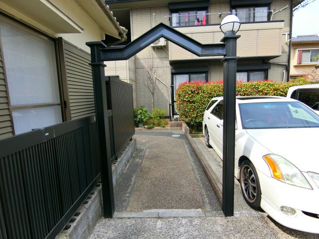 サンステート自由丘のエントランス