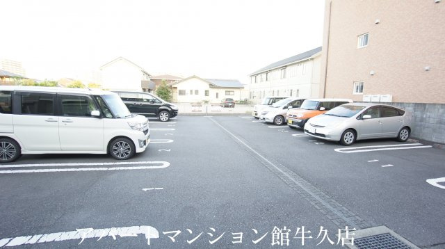 コンフォールウィットの駐車場