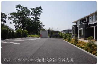 【駐車場】