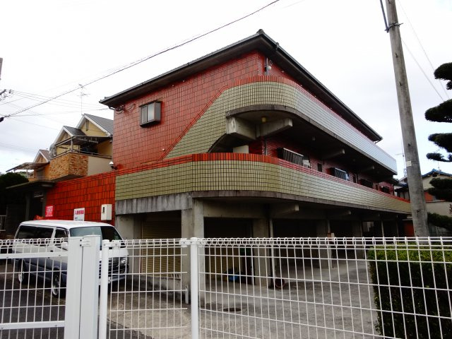 エクセル酒谷の外観