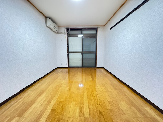 グリーンハイツ山中の居間・リビング