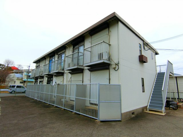 グリーンハイツ山中の外観