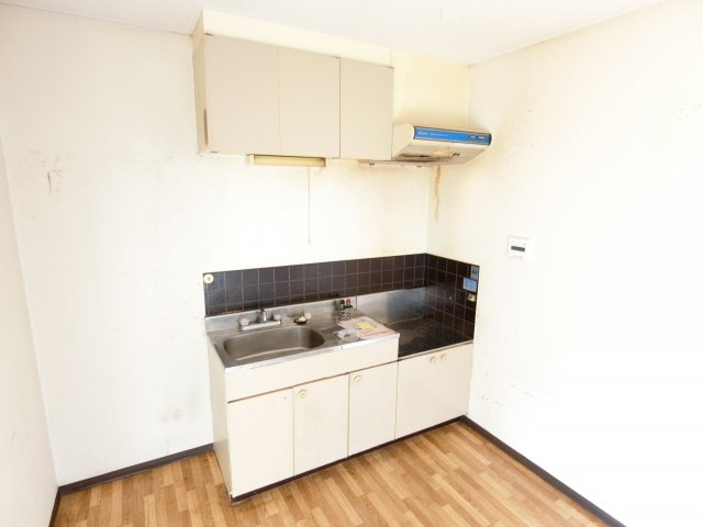 サンハイツ西井Ⅱのキッチン|同物件別部屋イメージ写真