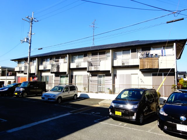 サンハイツ西井Ⅱの駐車場