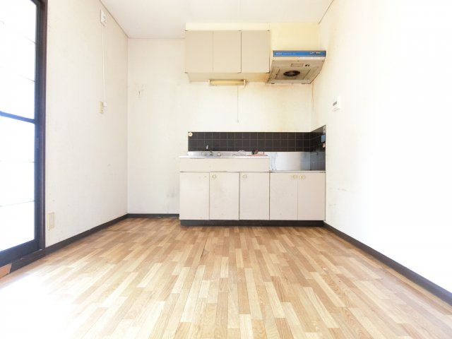 サンハイツ西井Ⅱの居間・リビング|同物件別部屋イメージ写真