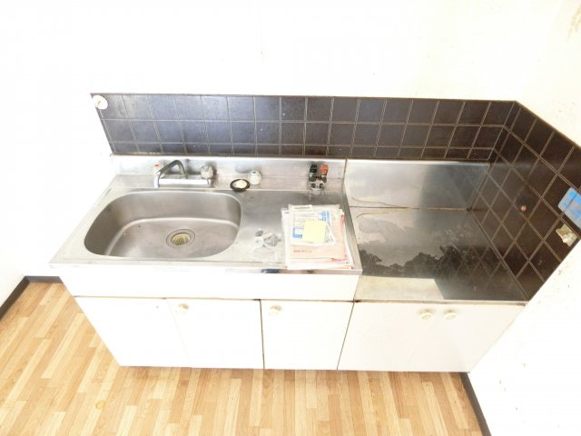 サンハイツ西井Ⅱのキッチン|同物件別部屋イメージ写真