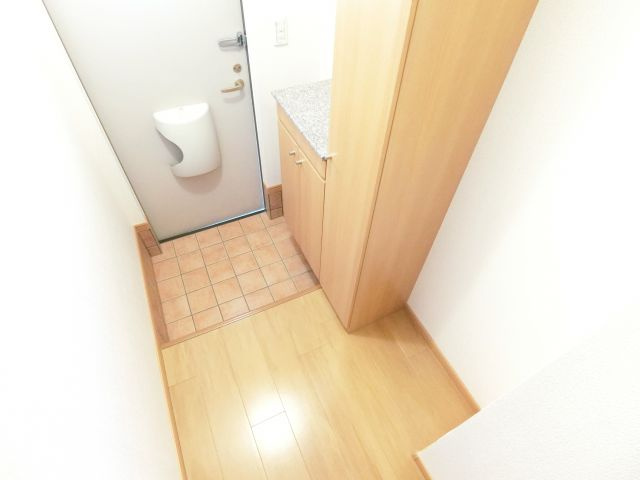 シェーネ　エレガンシアの玄関