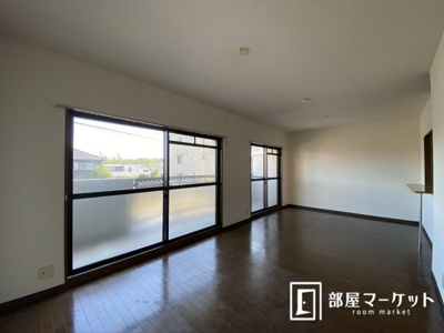 【居間・リビング】 | グリーンヒルズ三好丘 | 同型タイプ