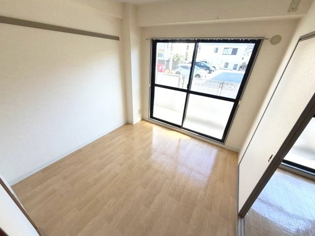 【寝室】 | ピースフル本山