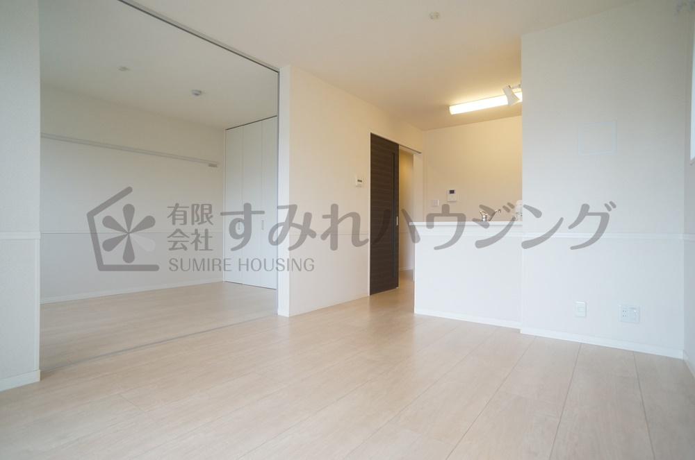 シャーメゾン山本丸橋Ｂ棟の居間・リビング