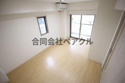 【寝室】 | ワイズソラーナ | 開放的な寝室です