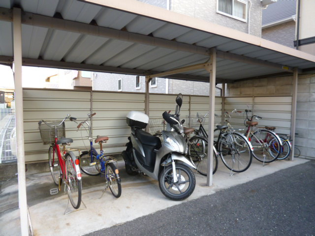 倉敷市日吉町のアパートのその他共用部分|自転車置き場